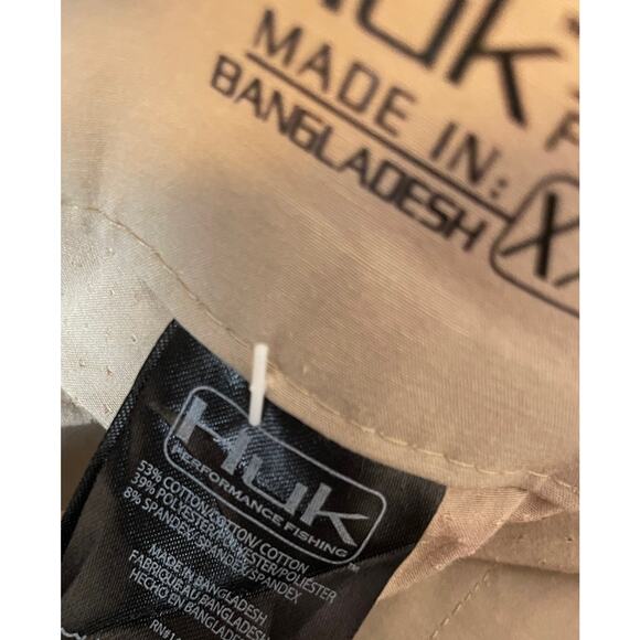 HUK Men's Pursuit 8” Fishing Above the Knee Shorts Khaki Color Size XXXL - Picture 12 of 13